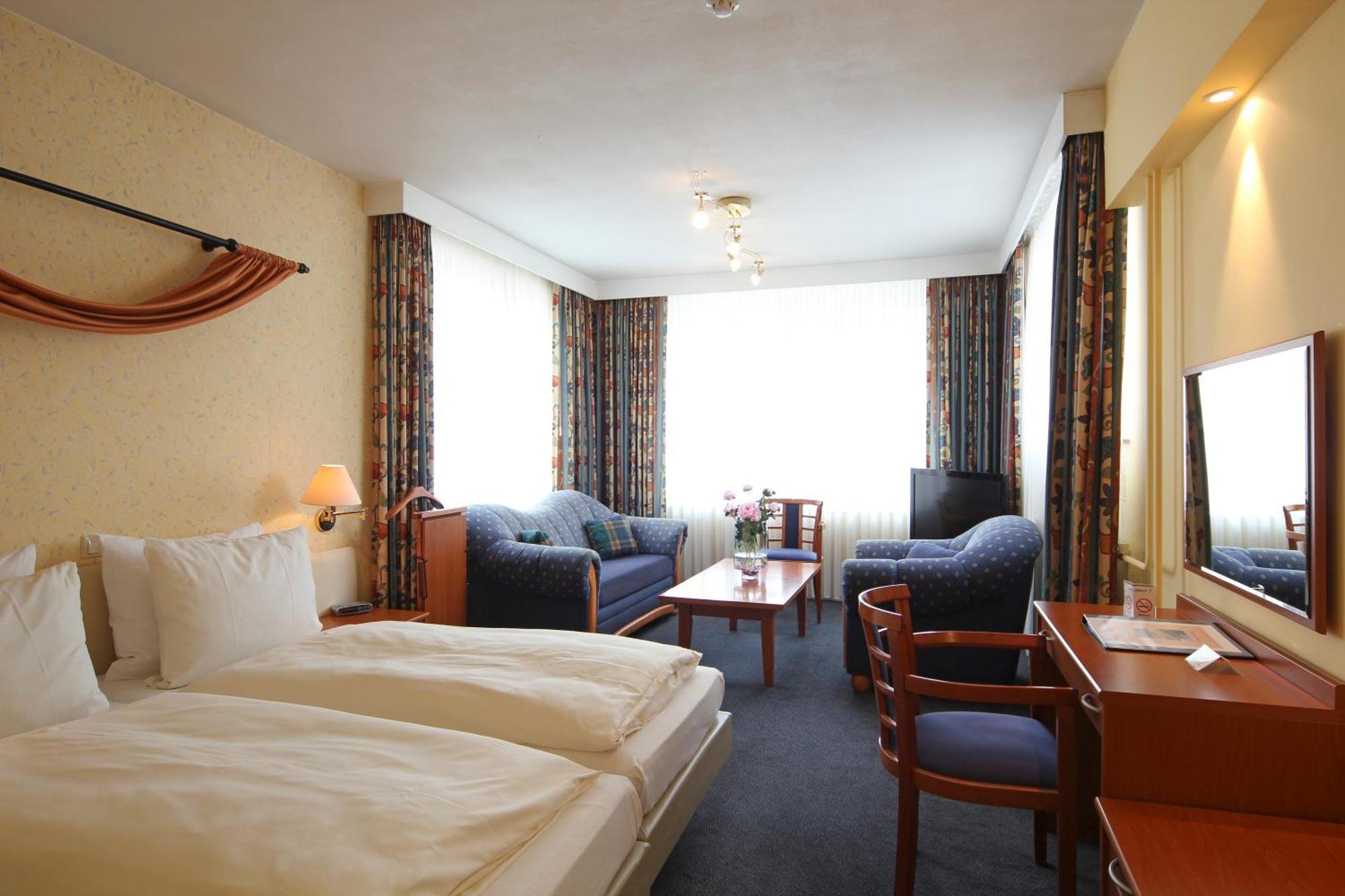 Grand Hotel Monopole Valkenburg aan de Geul Habitación foto